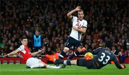 虽然前路艰 虽然前路艰